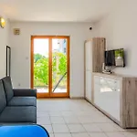 1 Bedroom Beautiful In Apartment Nin