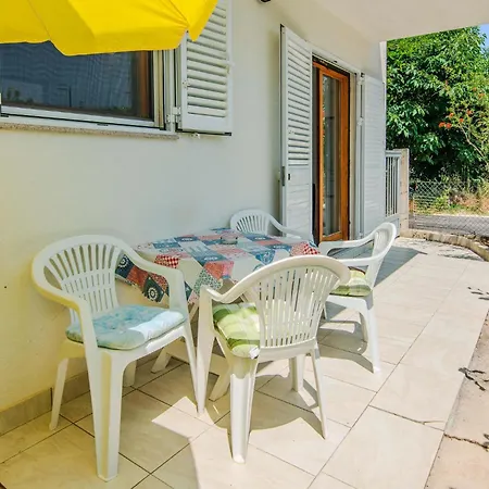 1 Bedroom In Appartement *