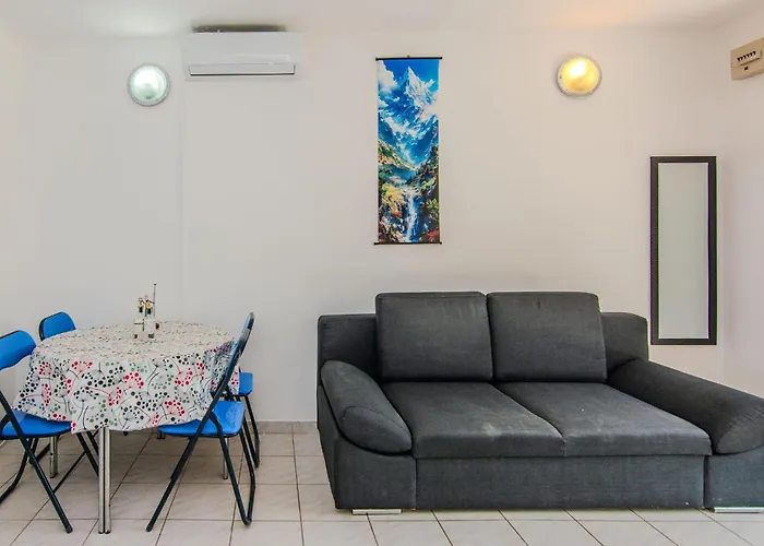 1 Bedroom In Апартаменты *